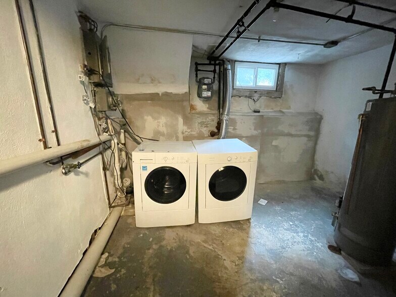 Building Photo - 32 Sussex St