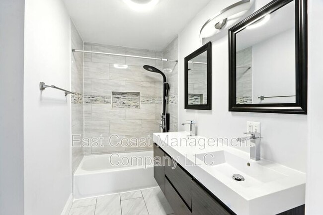 Building Photo - 3103 Rosekemp Ave