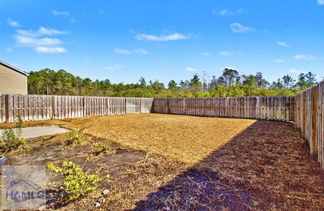 Building Photo - 121 Battalion Ln