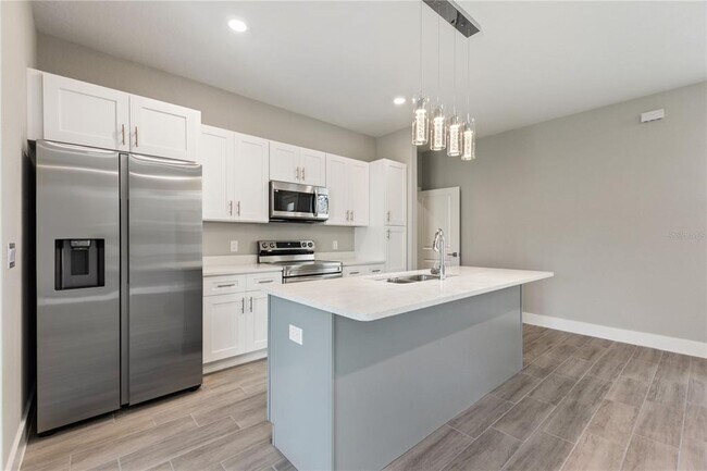 Building Photo - 205 Hyacinth Ct