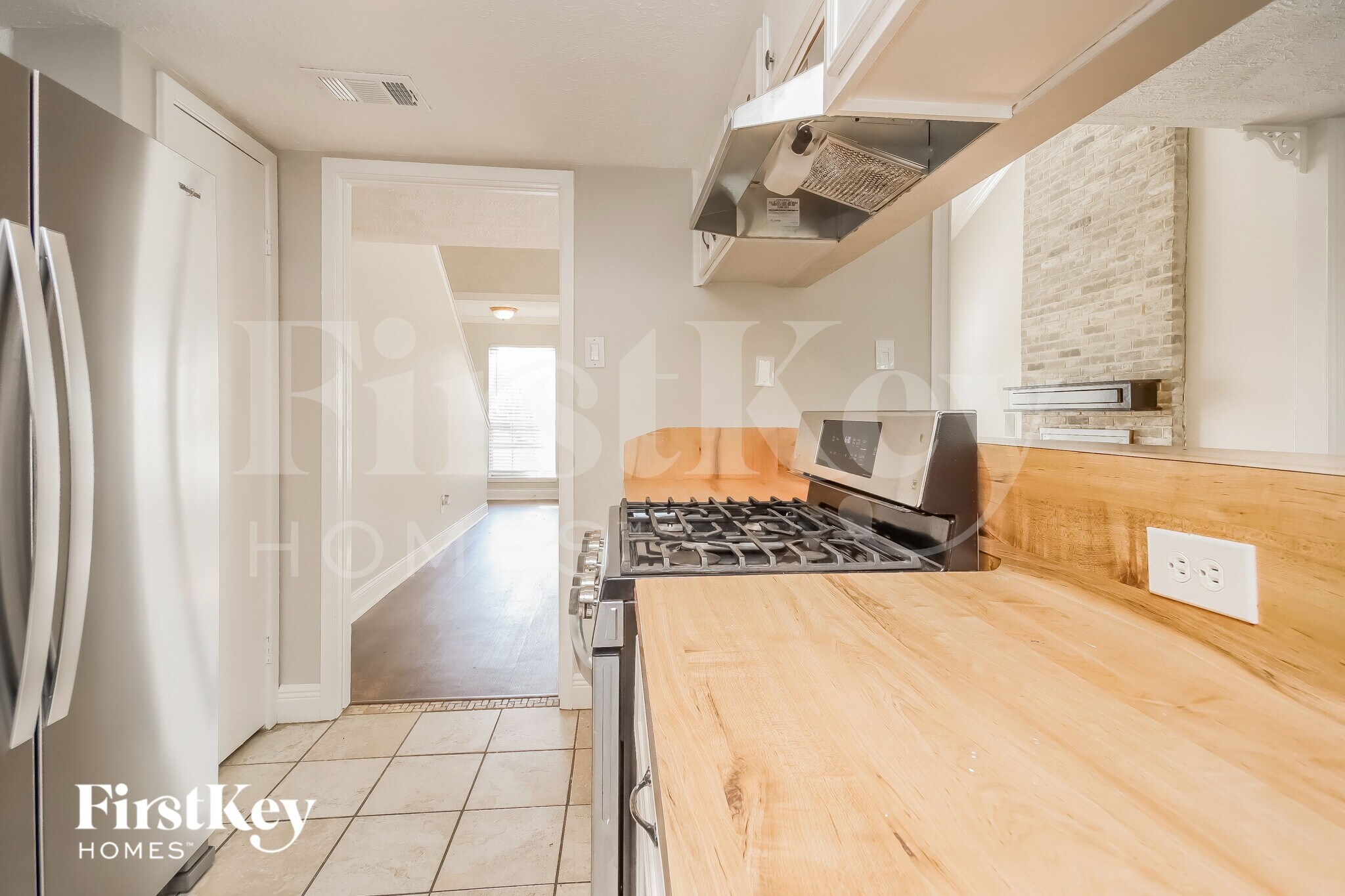 Building Photo - 547 Shealy St