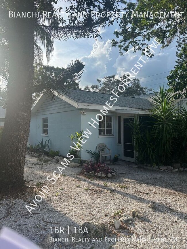 Building Photo - 215 10th St SW