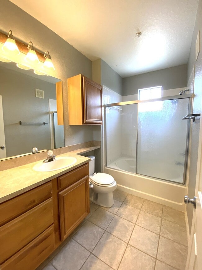 Building Photo - 6129 Metrowest Blvd