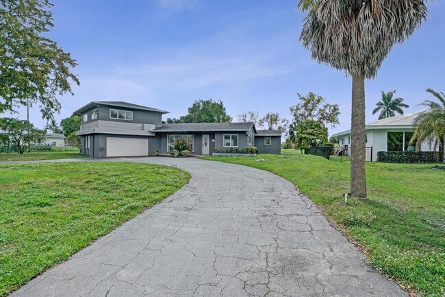 Building Photo - 6700 E Tropical Way