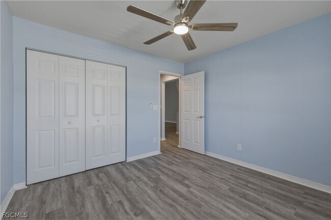 Building Photo - 876 Gulf Pavillion Dr