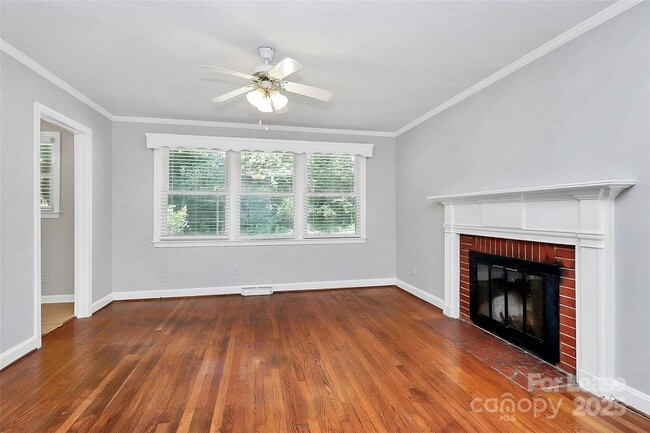 Building Photo - 228 Seneca Pl