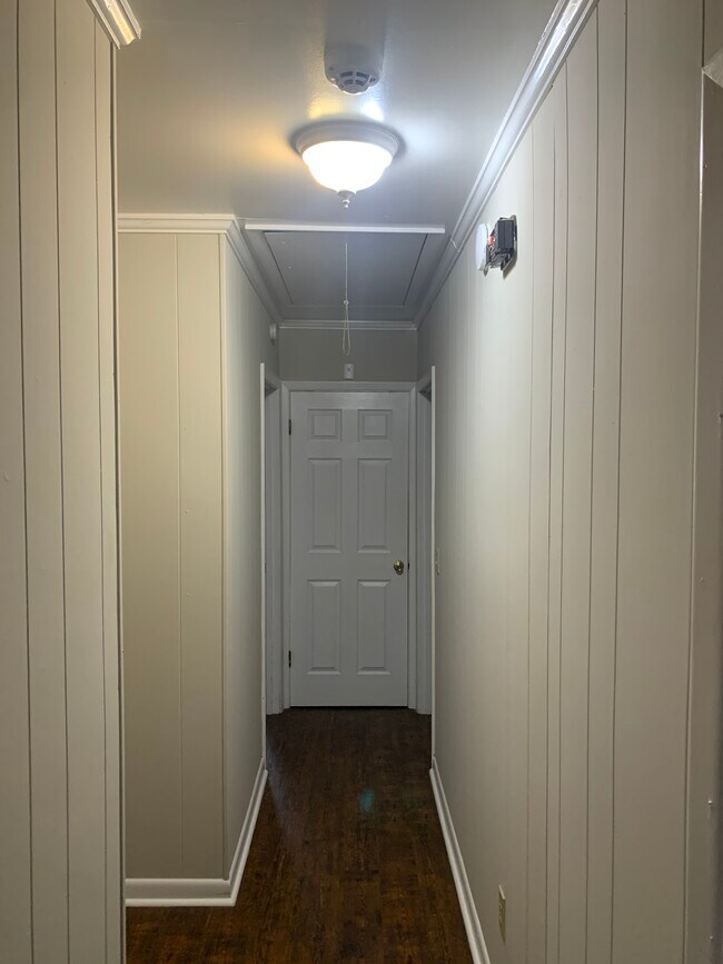 Building Photo - 506 Zetterower Rd