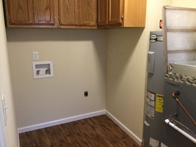 Building Photo - Two Bed House in Stockton, MO!  This house was gutted and rebuilt!  Everything is NEW!