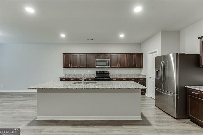 Building Photo - 145 Alexander Ln