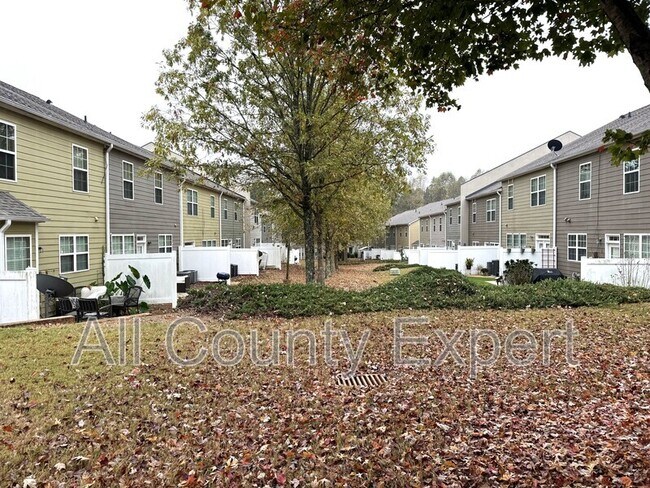 Building Photo - 969 Pierce Ivy Ct NE