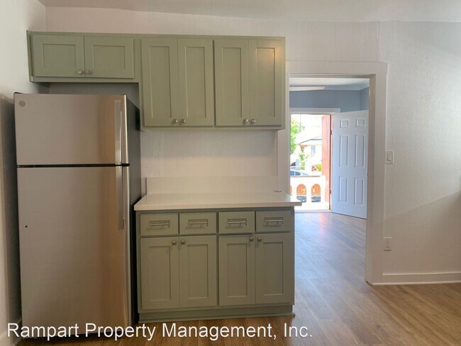 Building Photo - 1344 W 39th St