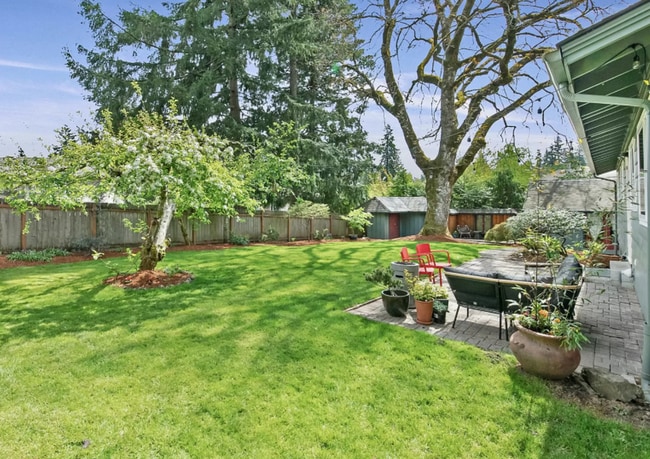 Building Photo - |NEW| ~ Charming 3-Bedroom Home in Portlan...