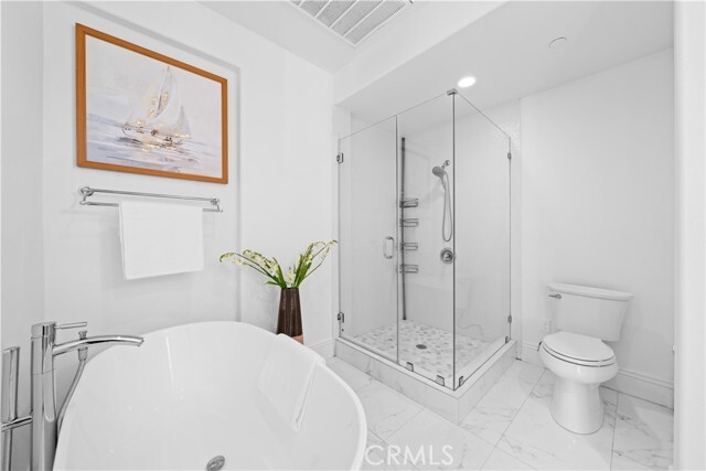 Building Photo - 18 Windrow Rd