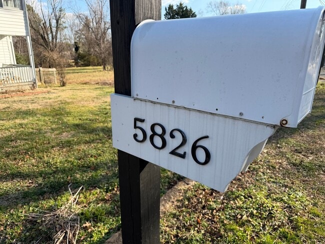 Building Photo - 5826 Railroad Ave