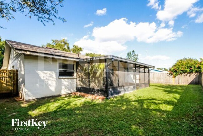 Building Photo - 1595 Sailpoint Dr