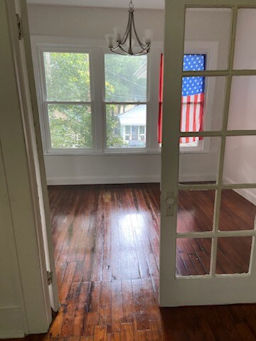 Building Photo - 14 Davis St