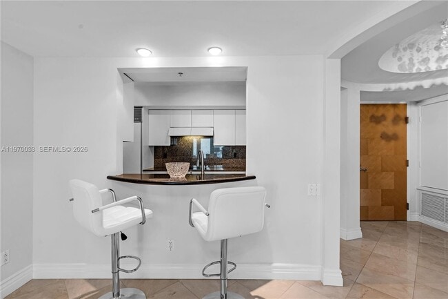 Building Photo - 1500 Ocean Dr