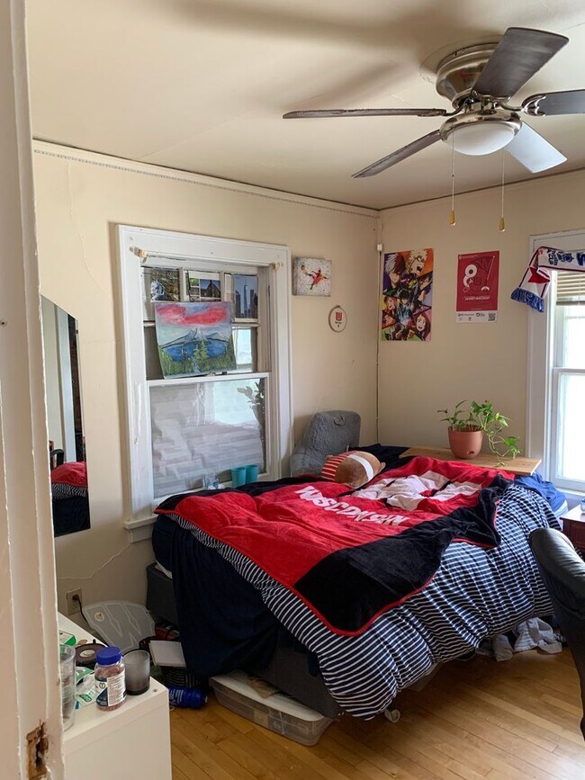 Building Photo - 1614 Adams St