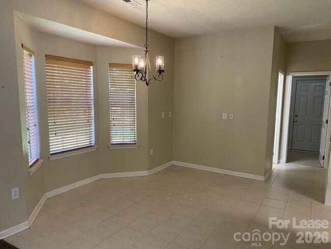 Building Photo - 10603 Old Bridge Ln