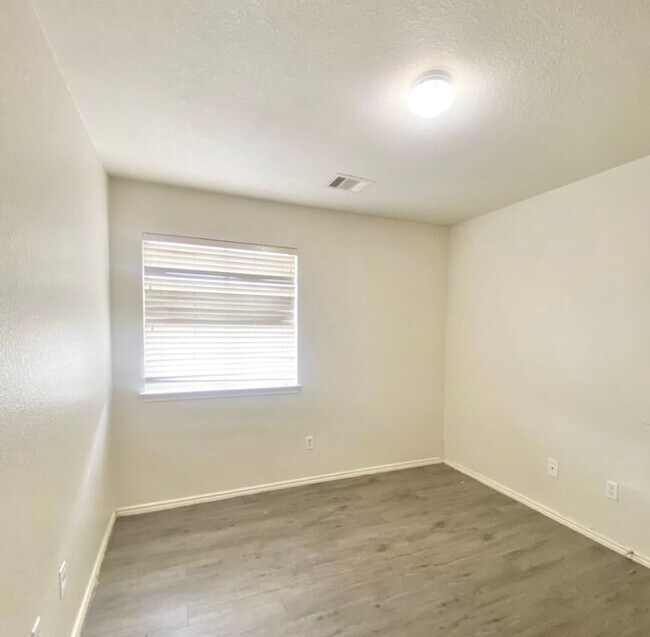 Building Photo - NEW IN MANAGEMENT - AVAILABLE NOW!