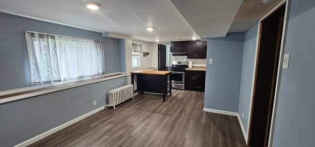 Building Photo - 3520 N Narragansett Ave
