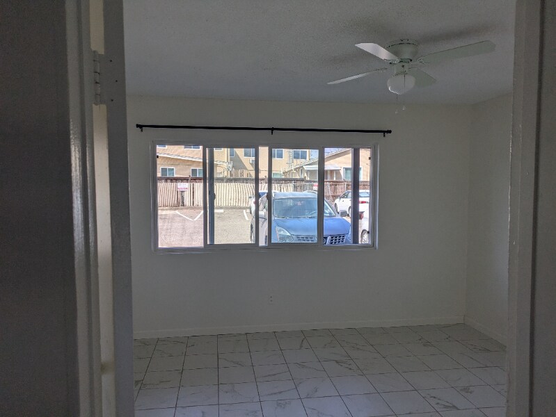Building Photo - 7002 Linda Vista Rd