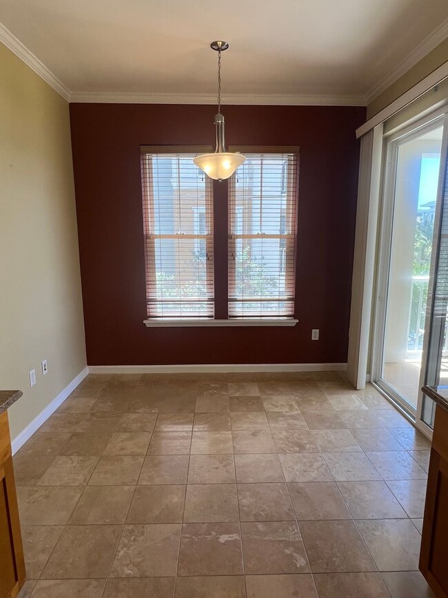 Building Photo - Colony at the Peninsula - 3 Bedroom 2 bath...