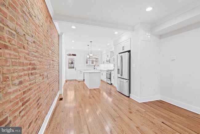 Building Photo - 1434 Marshall St