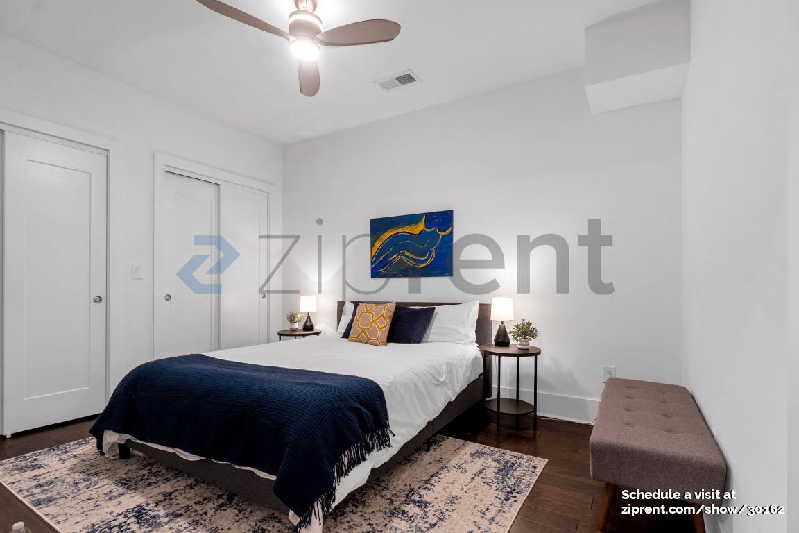 Building Photo - 303 Canton Wy