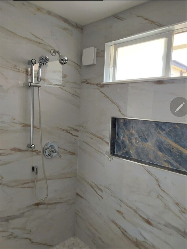 Building Photo - 3434 W 170th St