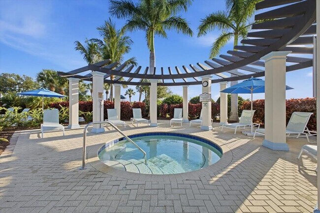 Building Photo - 10792 Tarflower Dr