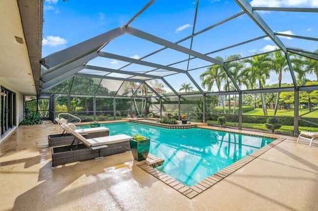 Building Photo - 16 Thurston Dr