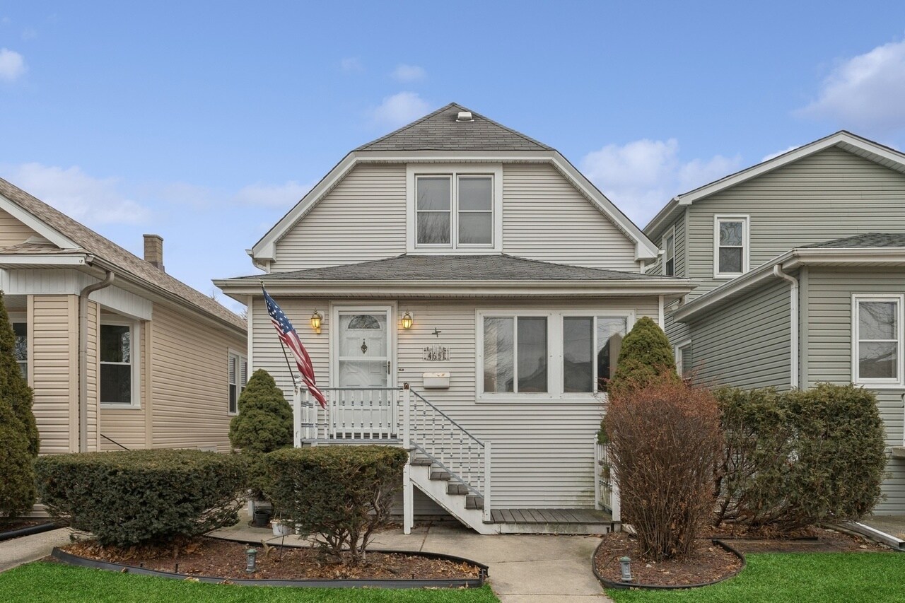 Building Photo - 4651 N Leamington Ave