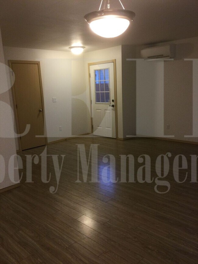 Building Photo - Mountain Views - 3 Bedroom Poulsbo Rambler