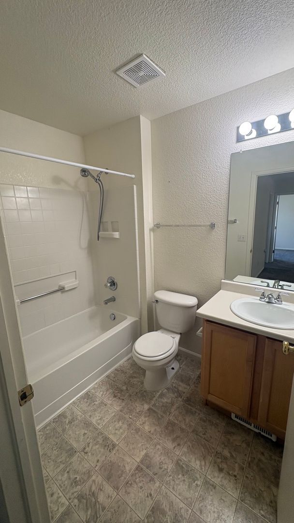 Building Photo - 2 Story Open Concept Home in Idaho Creek Neighborhood