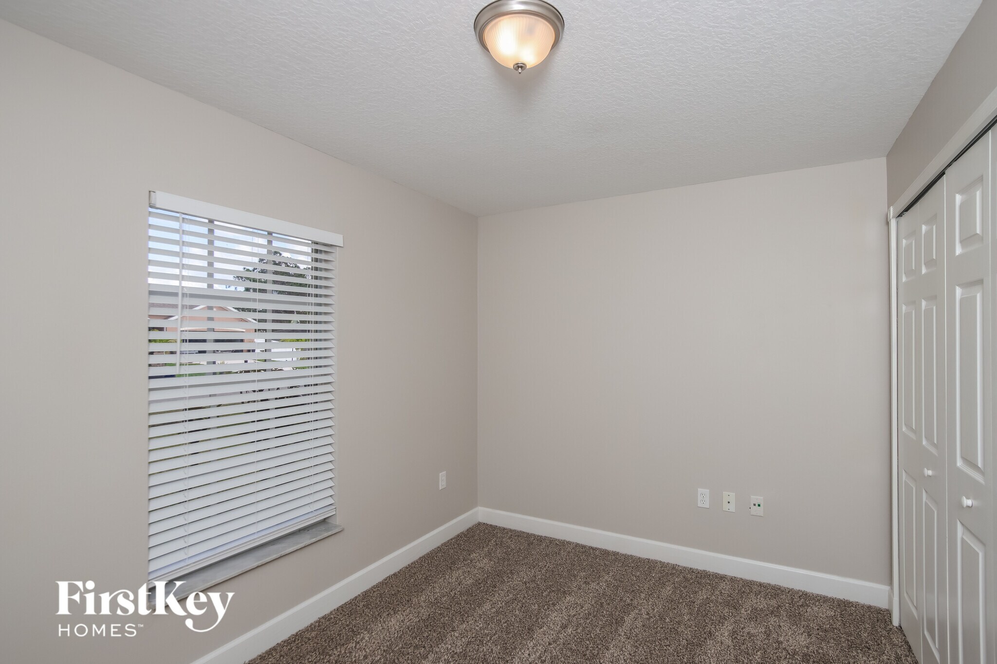 Building Photo - 914 Caligula Ave SE