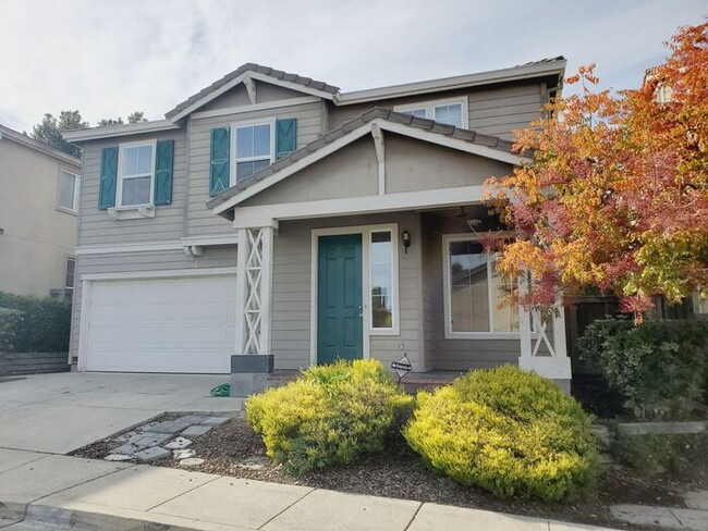 Building Photo - Large 4 bedroom 3 bath home in Pinole Shores