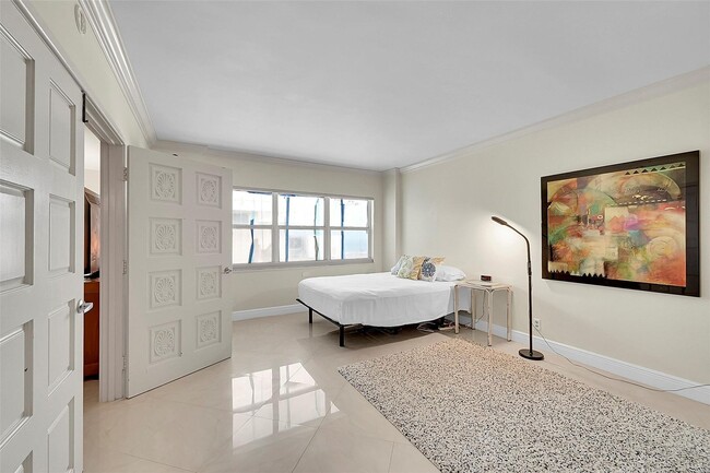 Building Photo - 111 N Pompano Beach Blvd