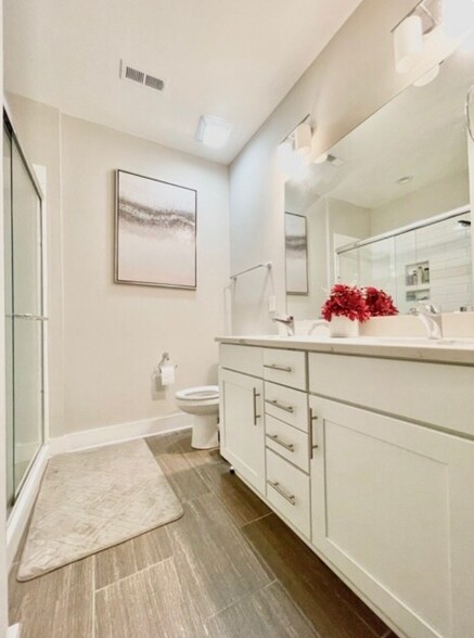 Primary Bathroom - 418 Southend Crossing Ln