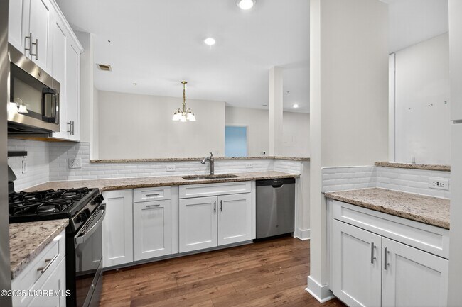 Building Photo - 626 Marion Ln