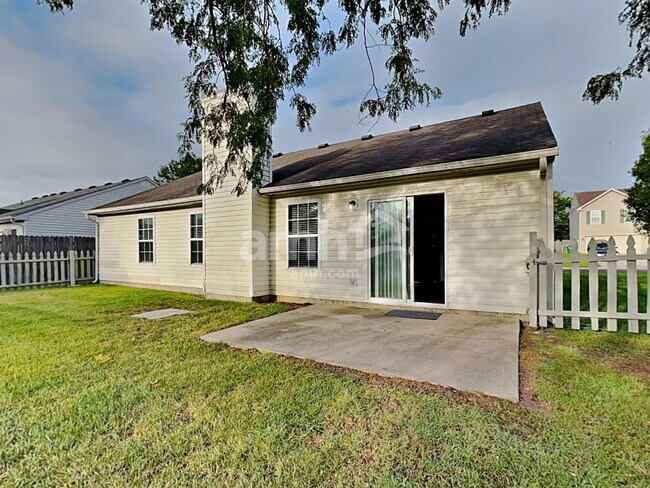 Building Photo - 17317 Pine Wood Ln