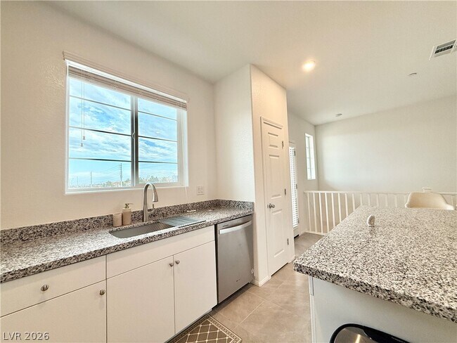 Building Photo - 5672 Beguiling Falls St