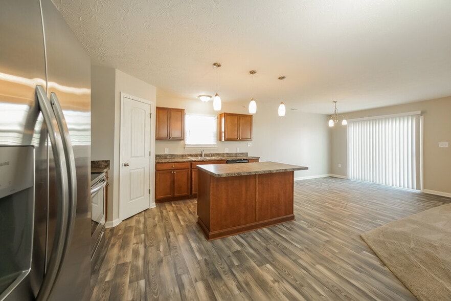 Building Photo - 1503 Lexington Trail