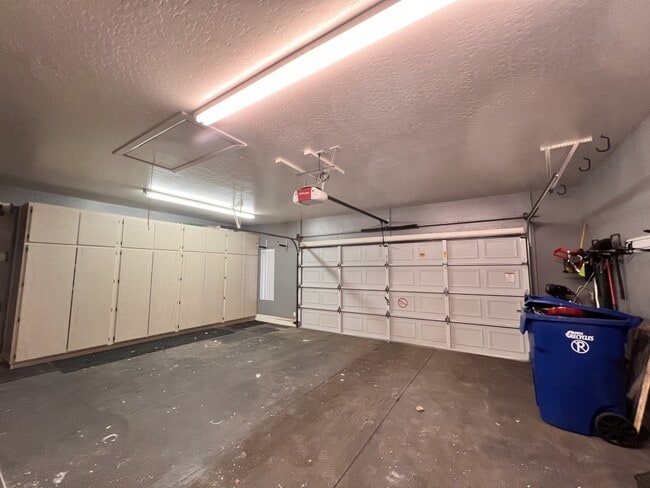 Building Photo - 7239 E Lobo Ave