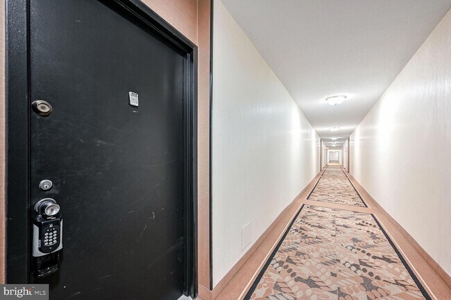 Building Photo - 5500 Friendship Blvd
