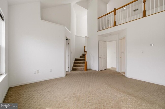 Building Photo - 9421 Aston Villa