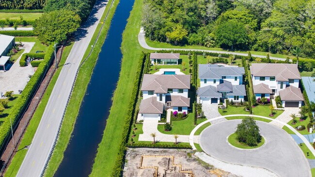 Building Photo - 3192 Blue Cypress Ln