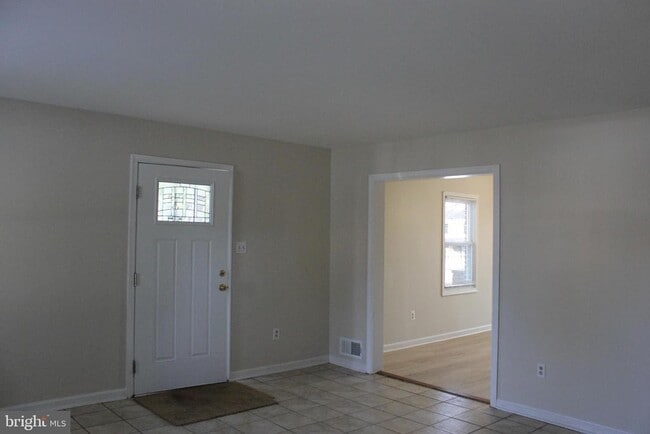 Building Photo - 9233 Byrd Dr