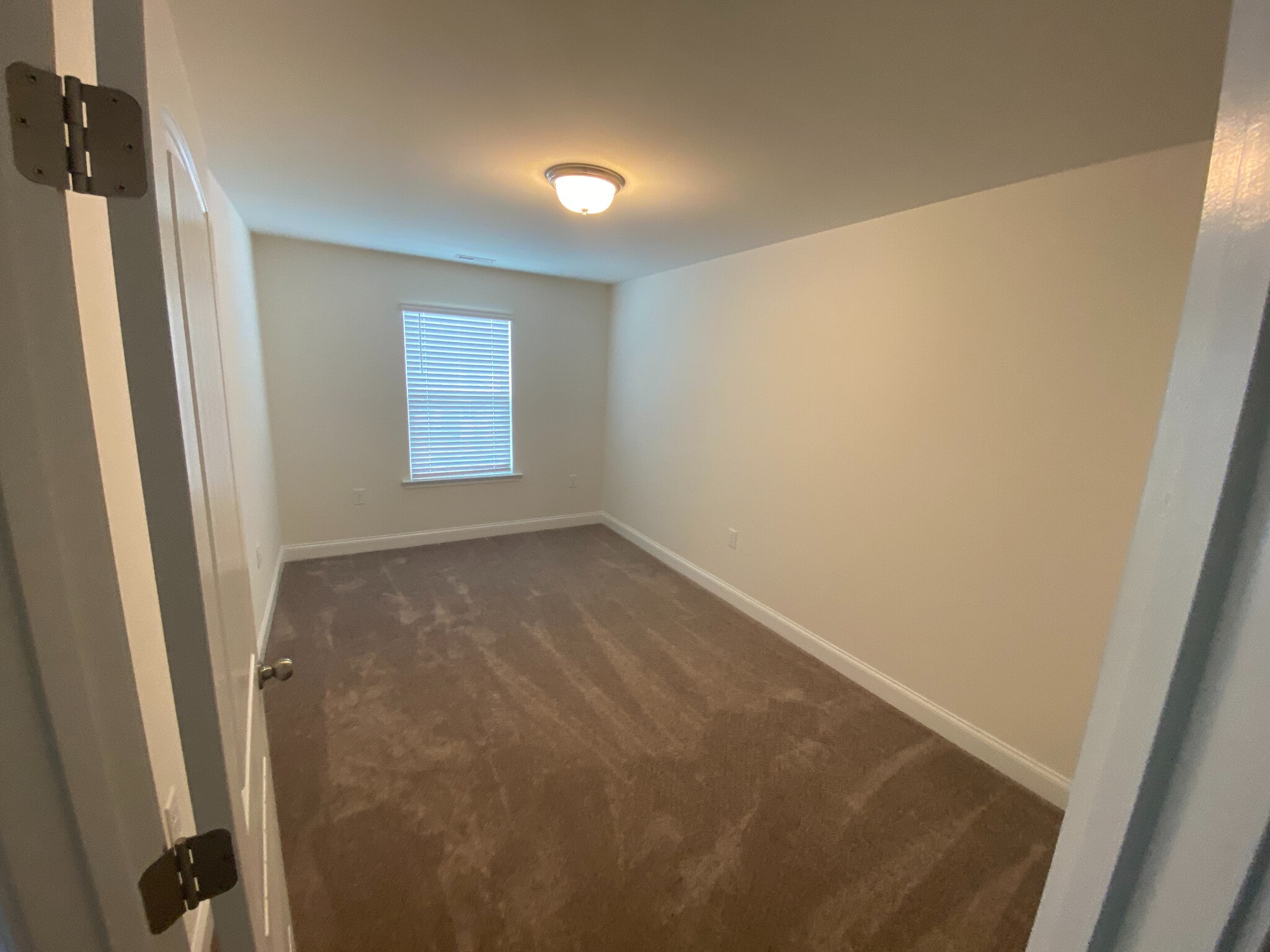 Building Photo - Room in Townhome on Scholar Dr