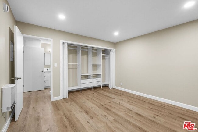 Building Photo - 8650 Gulana Ave